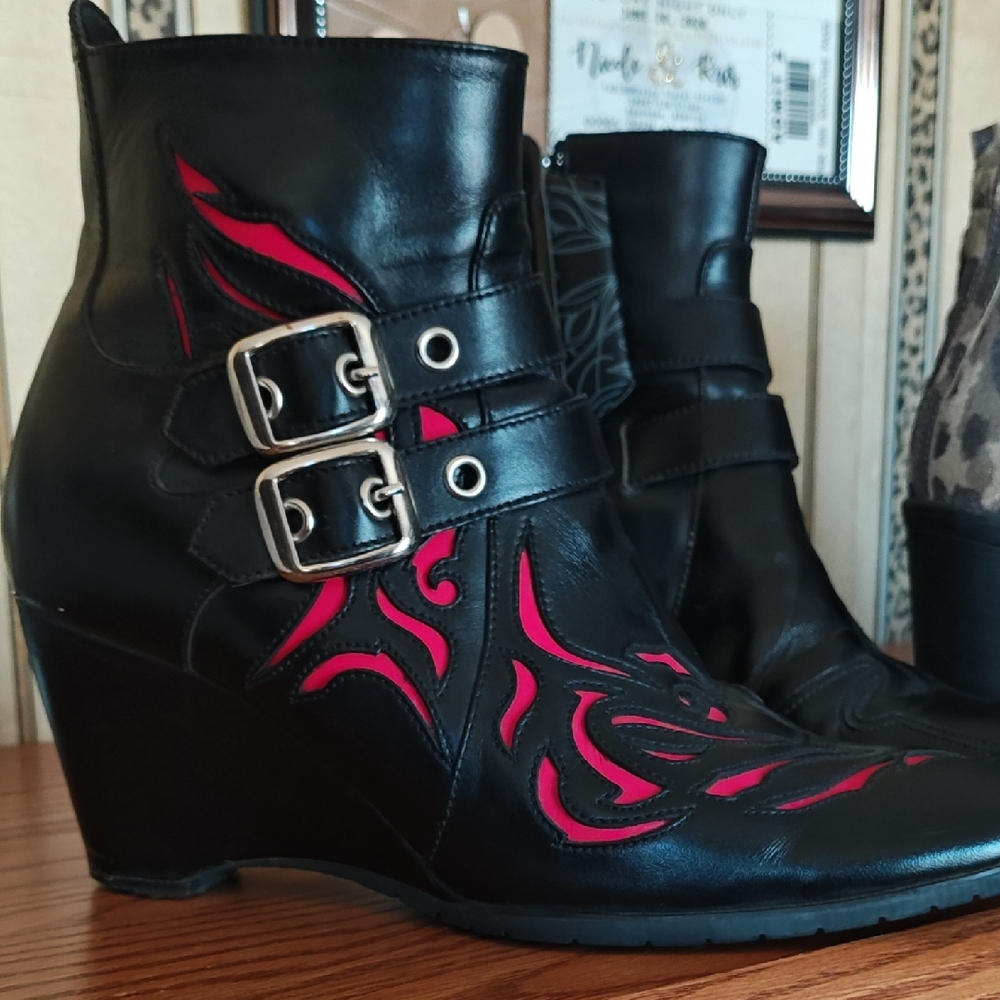 ICON Black Wedge Ankle Boots with Pink Cutout Details